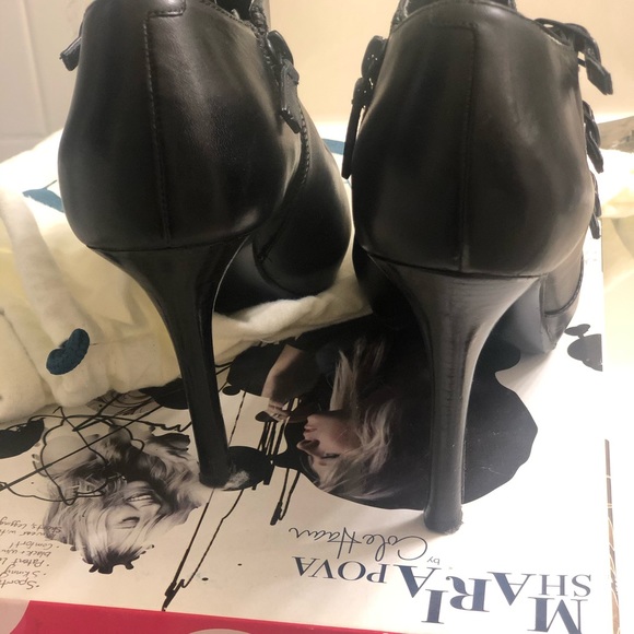 Cole Haan Size 9 Bootie Pump - Picture 5 of 6